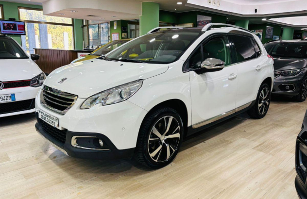 PEUGEOT 2008 1.6 e-HDi 115 CV SeS Féline Diesel 2015