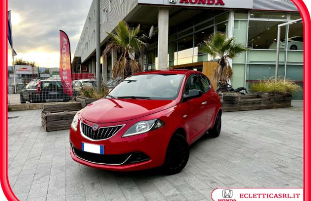 LANCIA Ypsilon  Elettrica-Benzina 2023