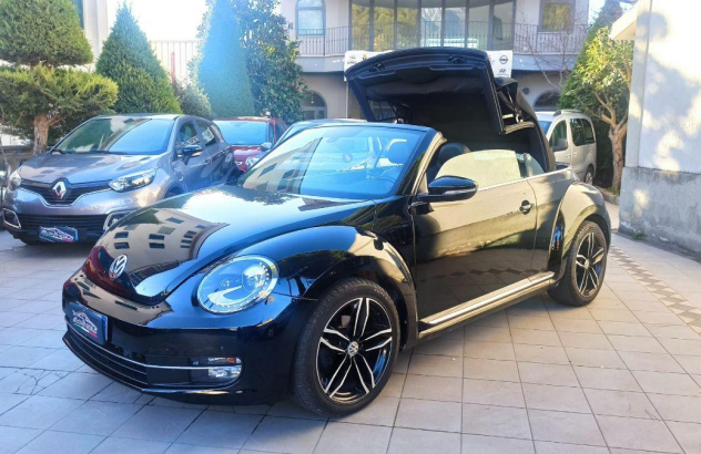 VOLKSWAGEN New Beetle Cabrio  Diesel 2014