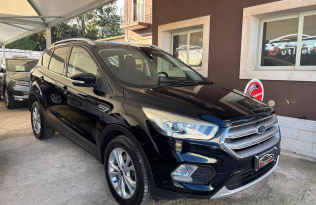 FORD Kuga 1.5 TDCI 120CV SeS 2WD ST-Line Bus. Diesel 2018