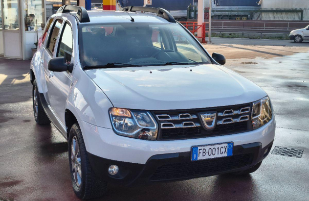 DACIA Duster Duster 1.5 dCi 110 SeS 4x4 SL Urb. Expl. Diesel 2015