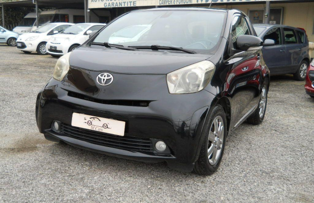 TOYOTA iQ 1.3 CVT Executive Diesel 2011