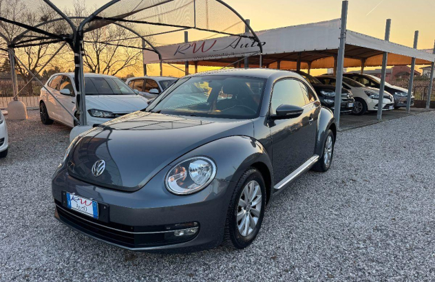 VOLKSWAGEN Maggiolino 1.6 TDI DSG Design Diesel 2013