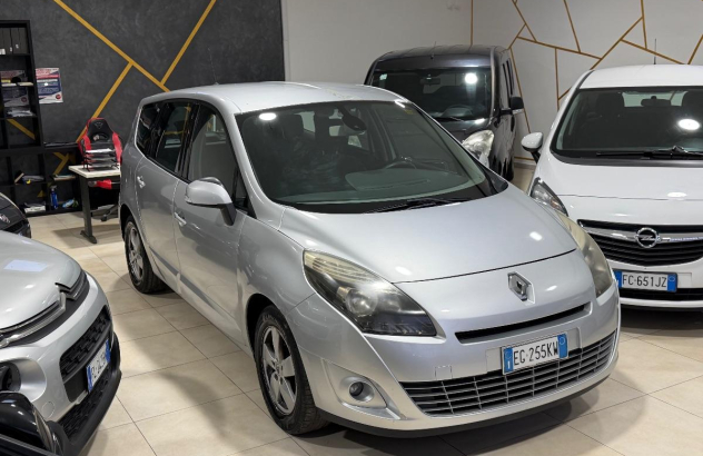 RENAULT Scénic X-Mod 1.5 dCi 110CV EDC Luxe Diesel 2011