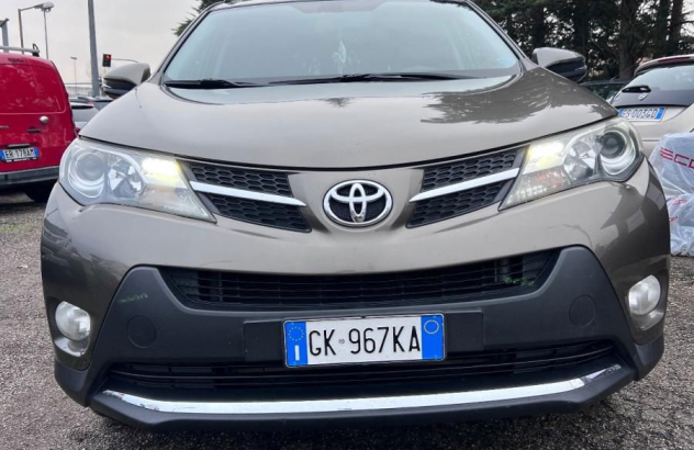 TOYOTA RAV4 2.0 D-4D 2WD Active Diesel 2013