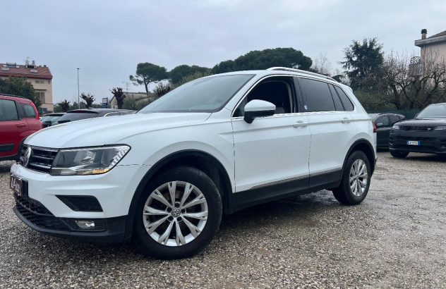 VOLKSWAGEN Tiguan 1.6 TDI Business BMT Diesel 2017