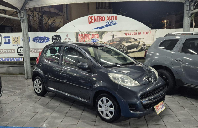 PEUGEOT 107 5p. Plaisir 2Tronic Benzina 2010