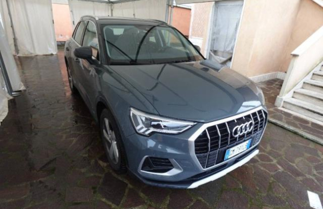 AUDI Q3 35 TDI S tronic Business Advanced Diesel 2022