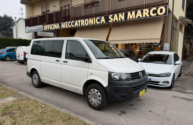 VOLKSWAGEN T5  Diesel 2013