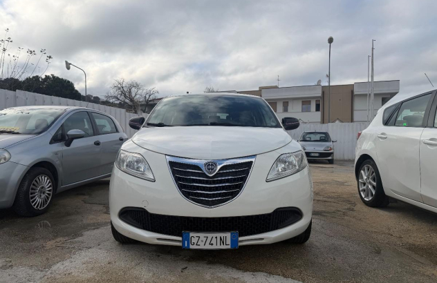 LANCIA Ypsilon 1.2 69 CV 5 porte GPL Ecochic Gold Benzina 2012