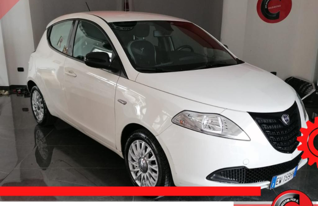 LANCIA Ypsilon 1.2 69 CV 5 porte Silver Benzina 2014