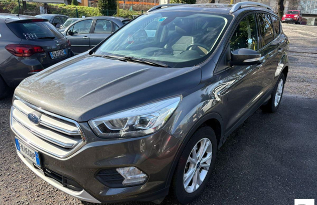 FORD Kuga 1.5 TDCI 120 CV SeS 2WD P. Titanium Diesel 2018