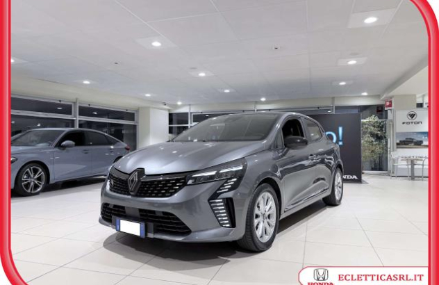 RENAULT Clio  Elettrica-Benzina 2024