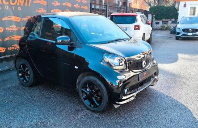 SMART Fortwo 1000 45 kW coupé pure Benzina 2019