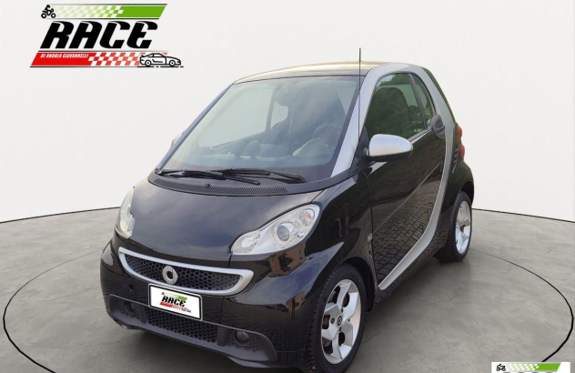 SMART Fortwo 1000 52 kW MHD coupé Urbanrunner Benzina 2014
