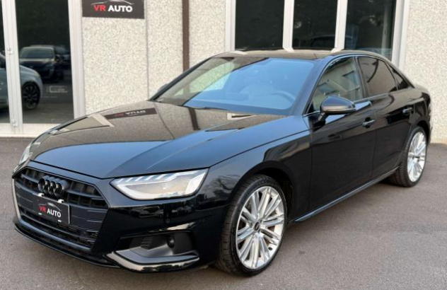 AUDI A4  Elettrica-Benzina 2023
