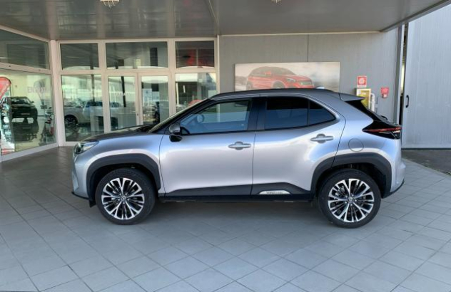 TOYOTA Yaris Cross 1.5 Hybrid 5p. E-CVT Lounge Elettrica-Benzina 2023