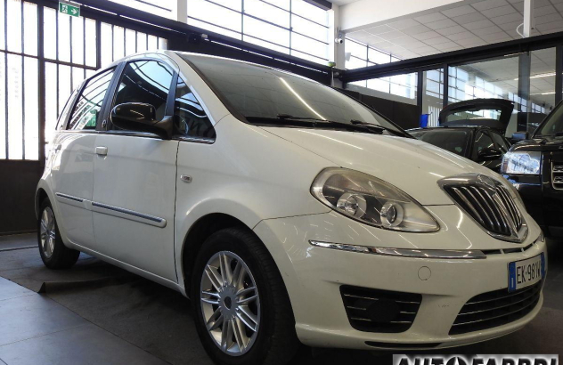 LANCIA Musa 1.4 8V Ecochic (GPL) Gold GPL 2012
