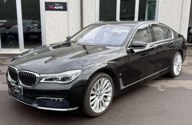 BMW Serie 7  Elettrica-Benzina 2016