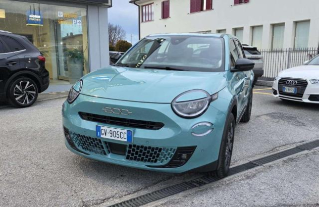 FIAT 600  Elettrica-Benzina 2024