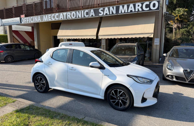 TOYOTA Yaris 1.5 Hybrid 5p. E-CVT Trend Elettrica-Benzina 2021