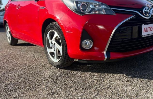 TOYOTA Yaris 1.5 Hybrid 5p. Trend Red Edition Elettrica-Benzina 2016