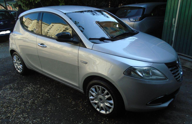 LANCIA Ypsilon  Benzina 2012