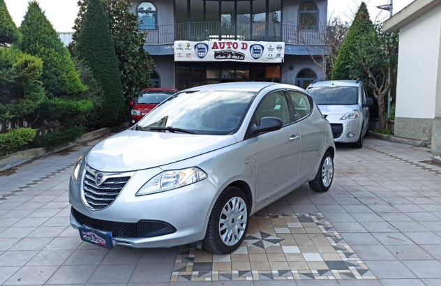 LANCIA Ypsilon 1.3 MJT 16V 95 CV 5 porte SeS Gold Diesel 2013
