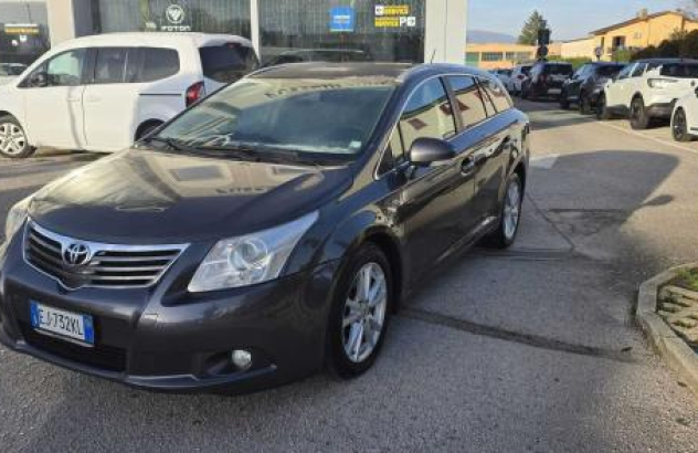 TOYOTA Avensis 2.2 D-Cat 16V Diesel 2011