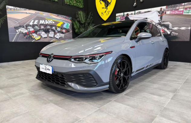 VOLKSWAGEN Golf  Benzina 2021