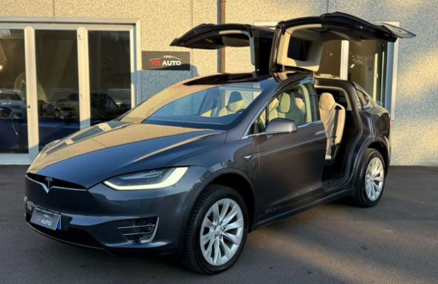 TESLA Model X  Elettrica 2018