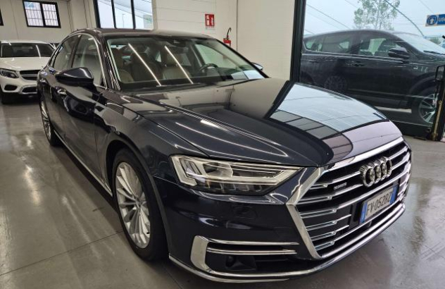 AUDI A8  Elettrica-Diesel 2019