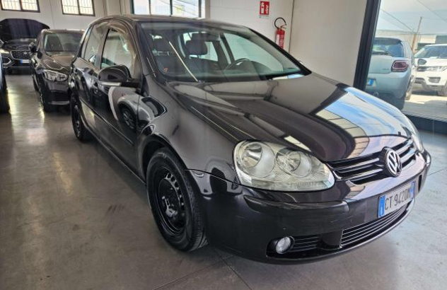 VOLKSWAGEN Golf  Benzina 2004