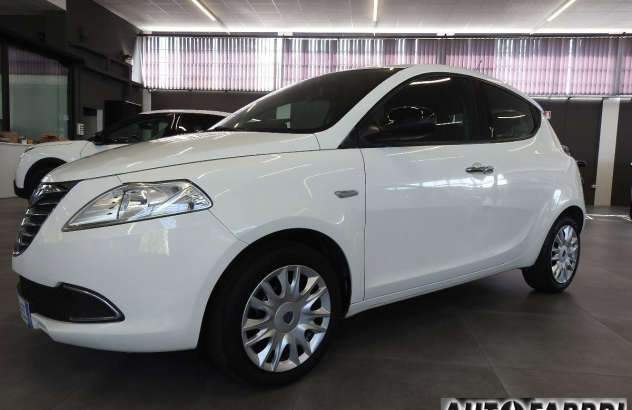 LANCIA Ypsilon 1.2 69 CV 5 porte Gold Benzina 2012