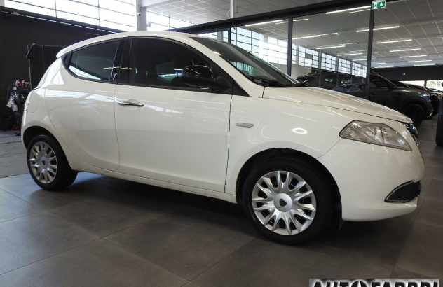 LANCIA Ypsilon 1.2 69 CV 5 porte Gold Benzina 2012