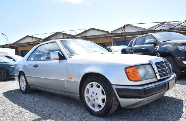 MERCEDES Classe 300  Benzina 1990