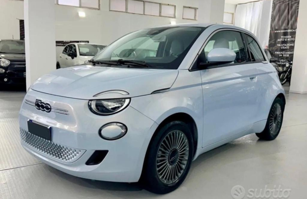 FIAT 500 E 500 La Prima Berlina Elettrica 2020