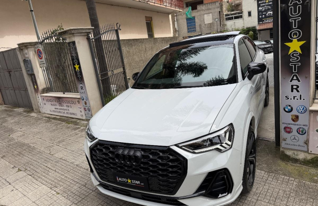 AUDI Q3 Q3 40 TDI quattro S tronic Identity Bl. Diesel 2024