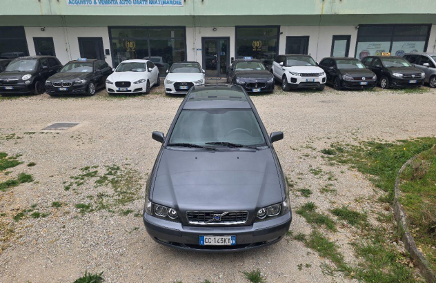 VOLVO V40 1.9 D Class Diesel 2003