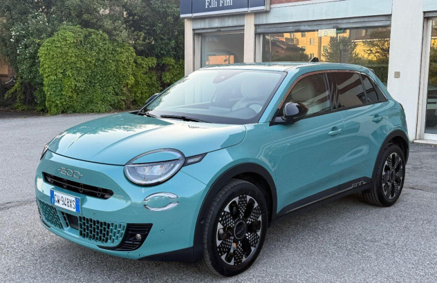 FIAT 600 Hybrid DCT MHEV La Prima Elettrica-Benzina 2024