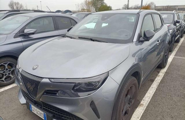 ALFA ROMEO Junior  Elettrica-Benzina 2025