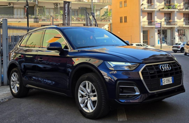AUDI Q5 40 TDI quattro S tr. Business Sport Diesel 2021