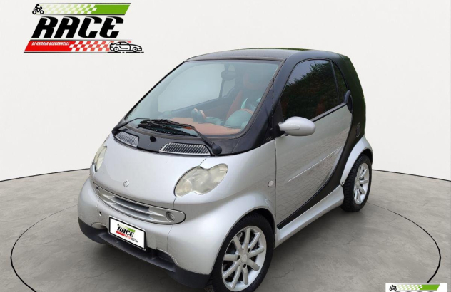 SMART Fortwo 700 coupé pure Benzina 2006