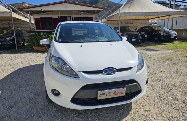 FORD Fiesta 1.4 16V 5p. Bz.- GPL Titanium Bs. GPL 2011