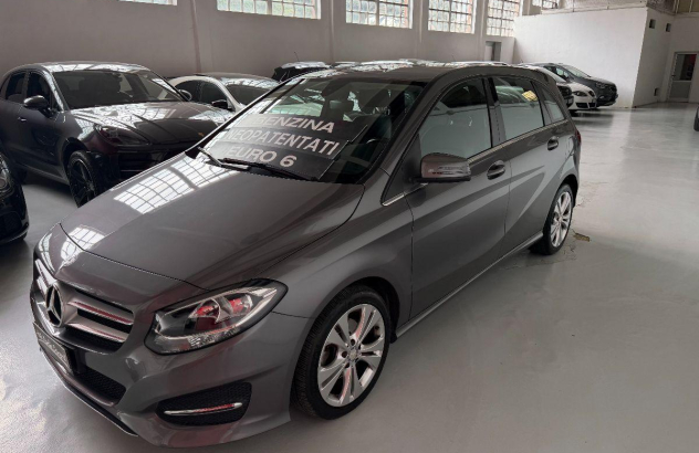 MERCEDES Classe B 180 Sport Benzina 2015