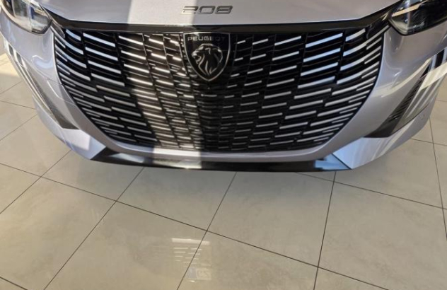 PEUGEOT 208 / e-208  Elettrica-Benzina 2025