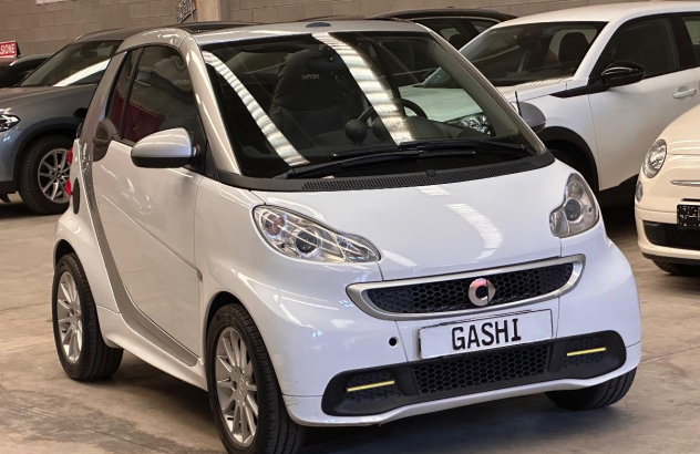 SMART Fortwo Cabrio 1000 52 kW MHD cabrio pure Benzina 2012