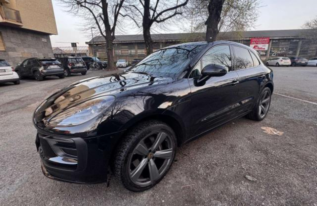 PORSCHE Macan  Benzina 2022