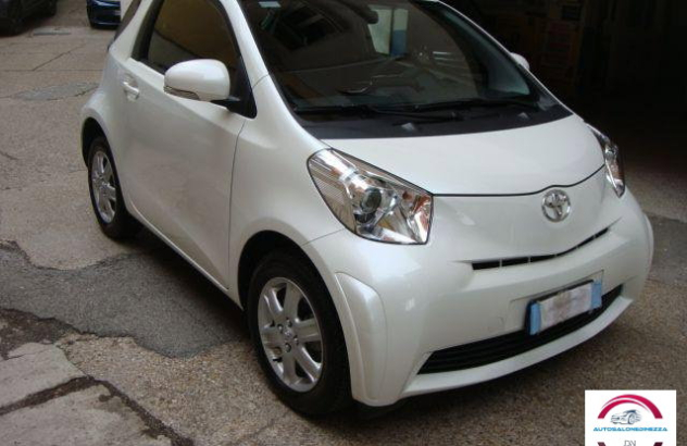 TOYOTA iQ 1.0 CVT Lounge Benzina 2014