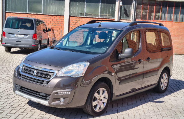 PEUGEOT Partner Tepee VTi 120 Outdoor Benzina 2017